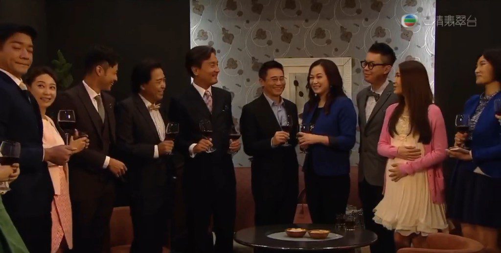 黃子雄在第一輯《愛.回家》中飾演律師Damon。