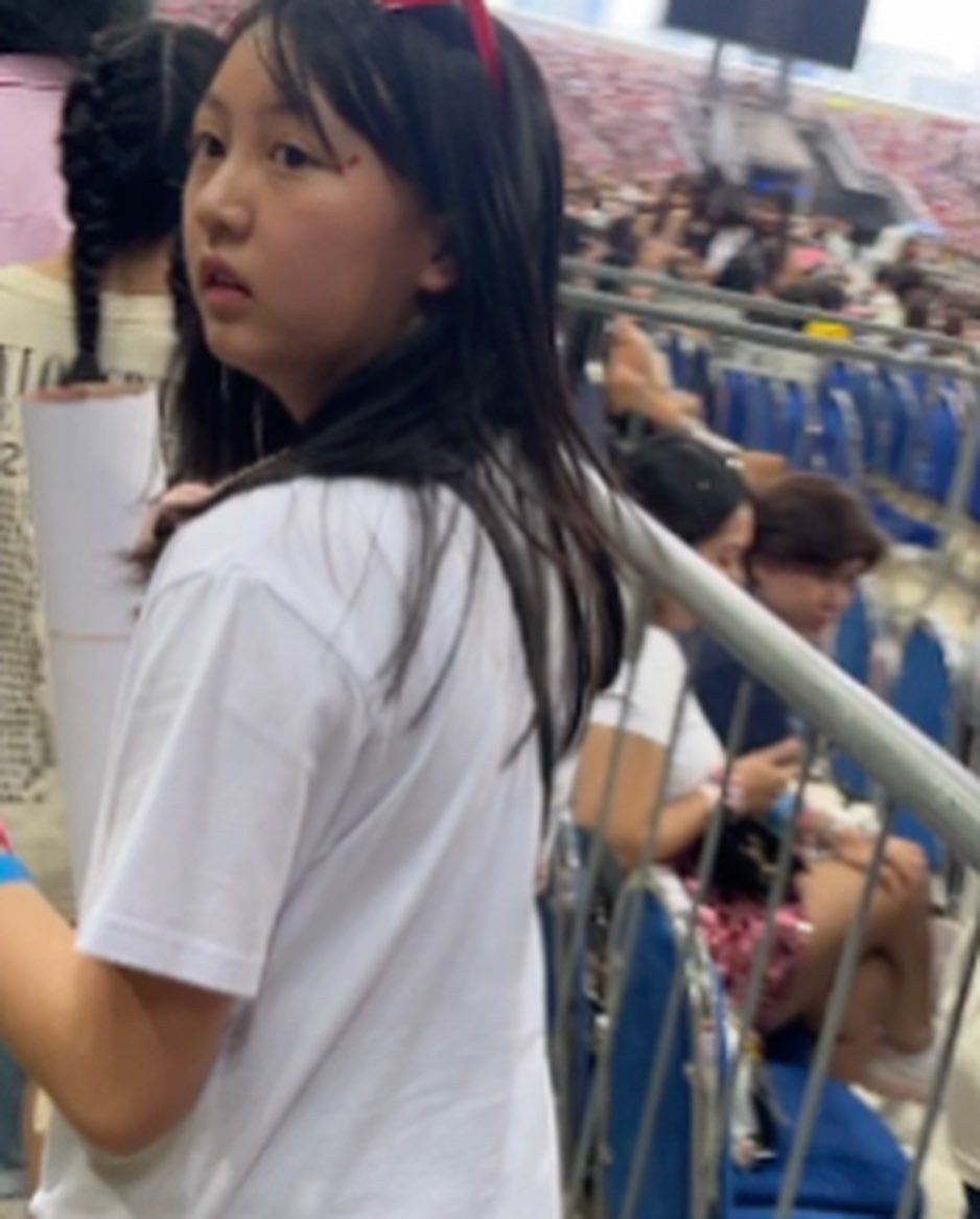 汪琳的女兒越長越漂亮。