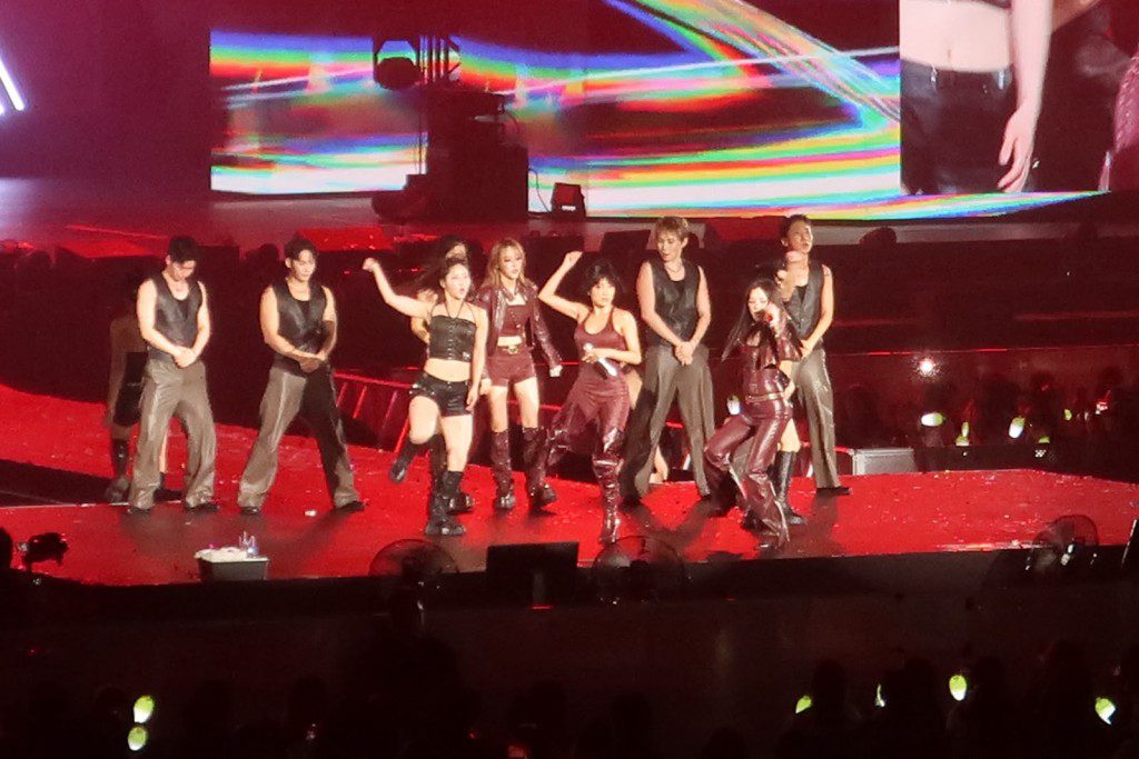 MAMAMOO在啟德體藝館舉行《2026 WORLD TOUR 4WARD in HONG KONG》演唱會。