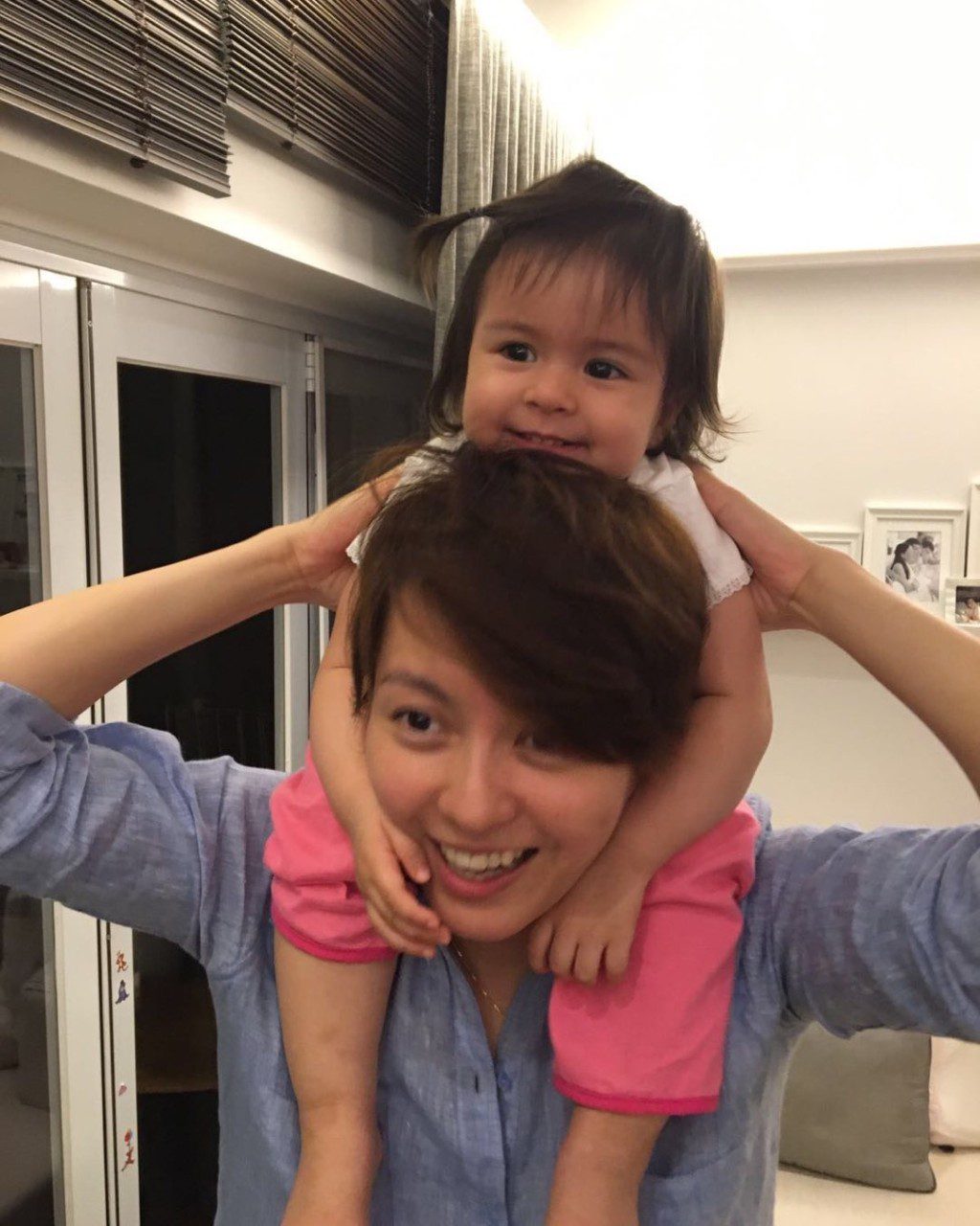 2015年3月,梁詠琪宣佈於2月28日晚誕下女兒Sofia。