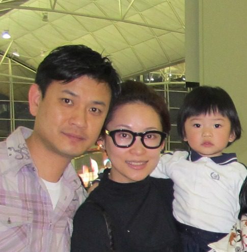 2009年，她為楊志翹誕下女兒楊舒然（乳名豹豹）。