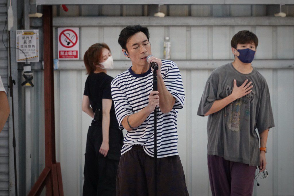 許志安經過多月閉關備戰,紅館演唱會舉行在即。