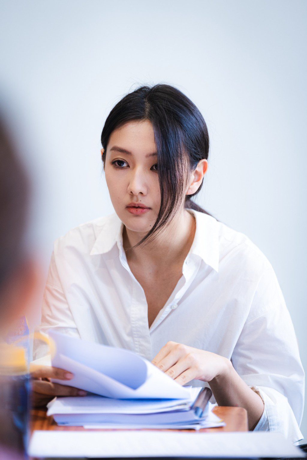 譚旻萱在劇中飾演韋羅莎的妹妹。