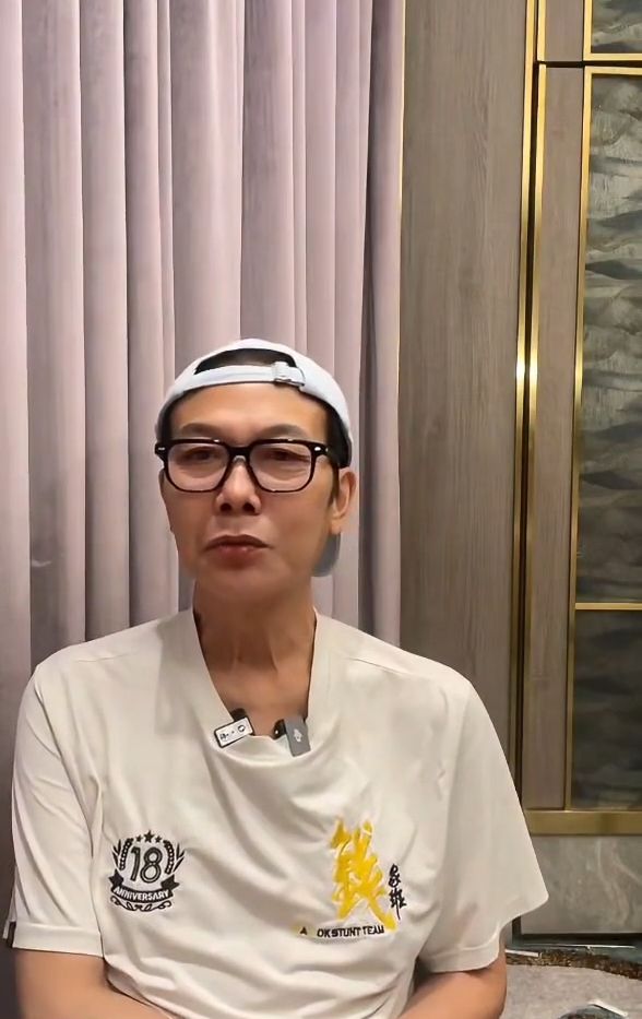 錢小豪身形仍然偏瘦。