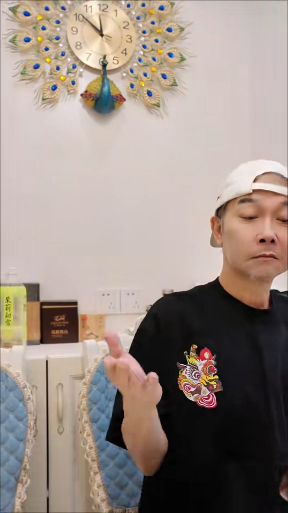 錢小豪新屋佈置風格簡潔。