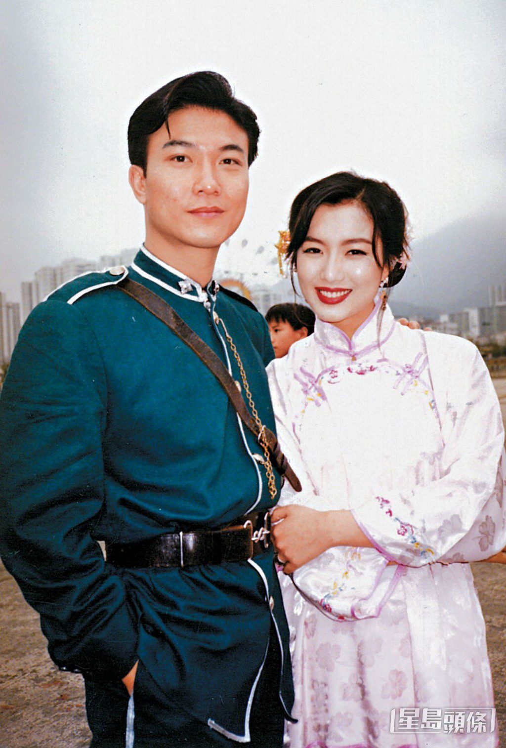 錢小豪1993年和鄭秀文合演《大頭綠衣鬥殭屍》大受歡迎。