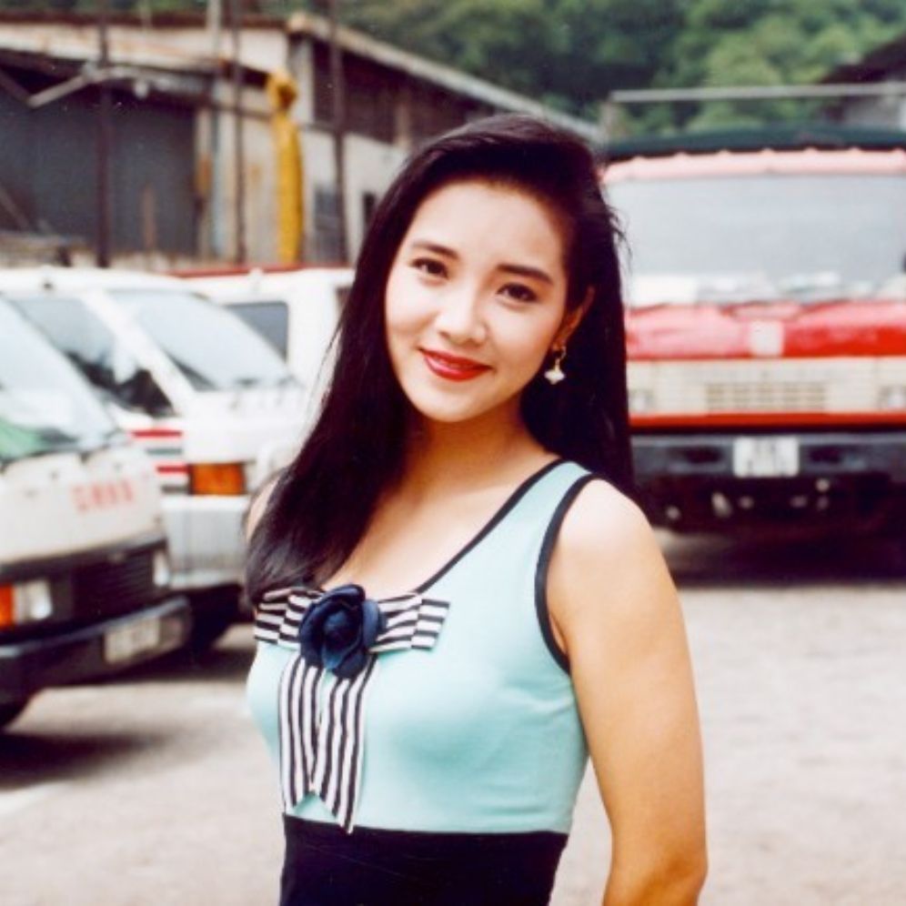 劉玉婷婚後退出娛樂圈。(右圖:劉玉婷微博)