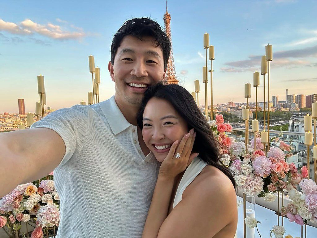 Allison Hsu靠在劉思慕胸膛,洋溢幸福。