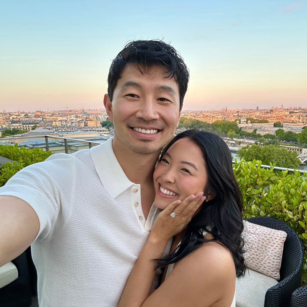 劉思慕向台裔才女Allison Hsu求婚成功。