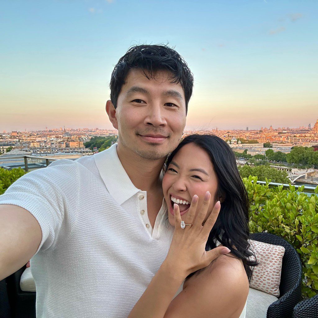 Allison Hsu曾展示劉思慕送贈的求婚戒指。