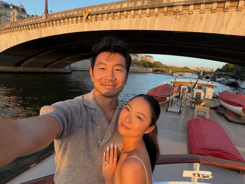 劉思慕多次與Allison Hsu共遊法國。