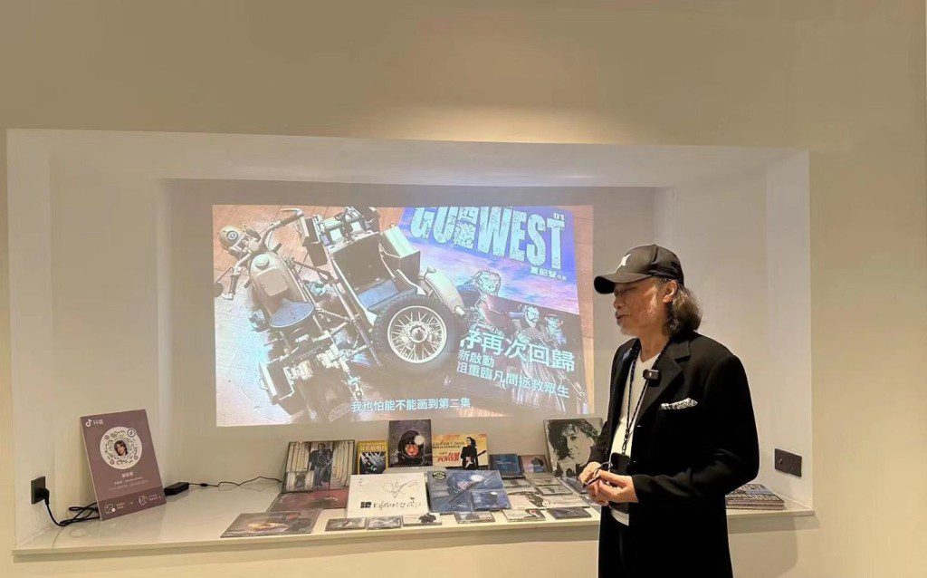 夏韶聲在見面會上向讀者分享其新作。