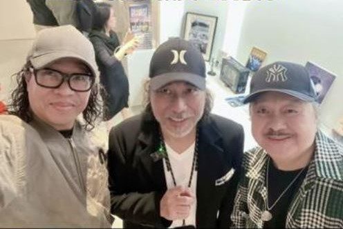 （左起）吳育樞、夏韶聲、大AL（張武孝）在活動中合照。