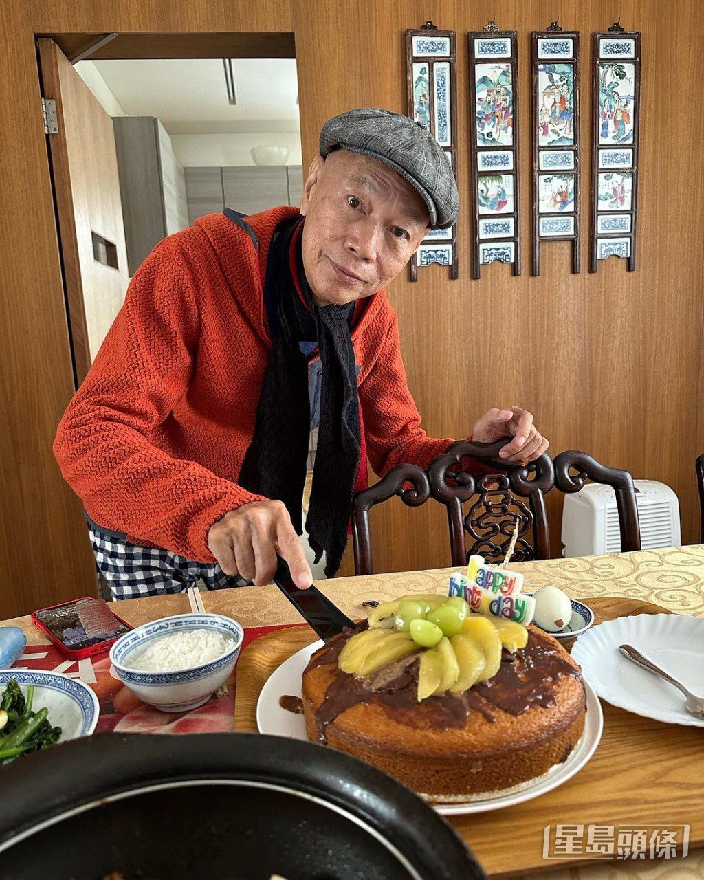 家英哥慶祝生日。