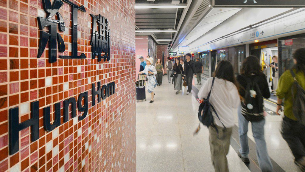 內地生乘東鐵頭等未拍卡 港鐵澄清查票程序 強調身份非考慮因素