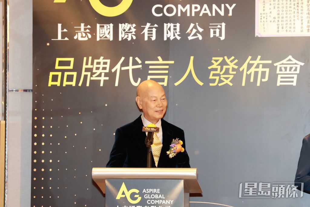 羅家英近年雖處於半退休,但仍活躍於出席活動及拍攝廣告,精力充沛。