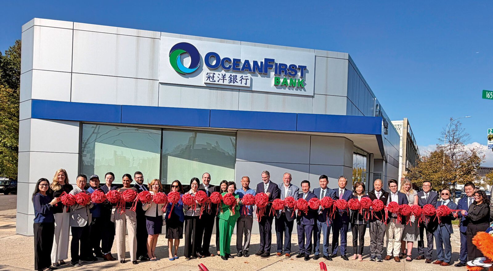 冠洋銀行OceanFirst Bank品牌慶典政商僑社領袖剪綵。