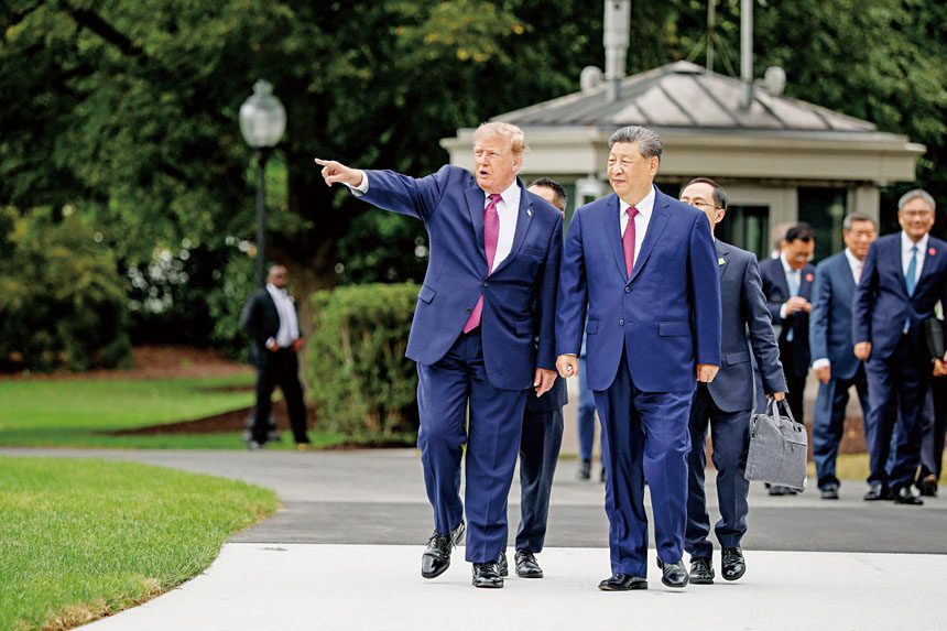 據美方透露，特朗普9月與習近平會面時，曾表達對美俄中三邊核武管制的想法。路透社資料圖片