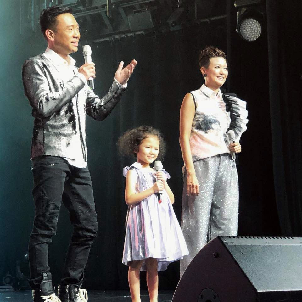 陳禛小時候經常跟隨父母四出登台表演。