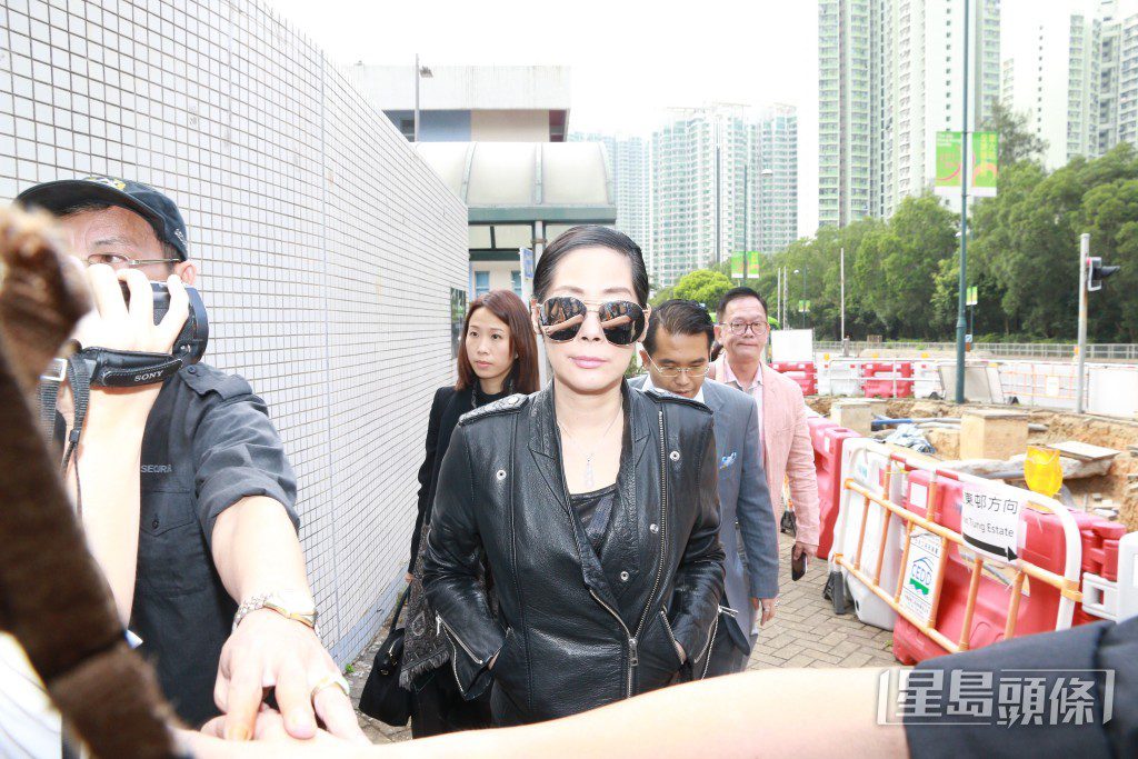 關淑怡被控刑事恐嚇及普通襲擊獲保釋，需到警署報到。