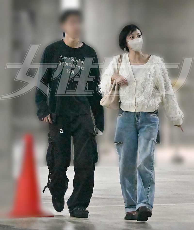 22歲的長子自今年夏天起,擔任母親的經理人。