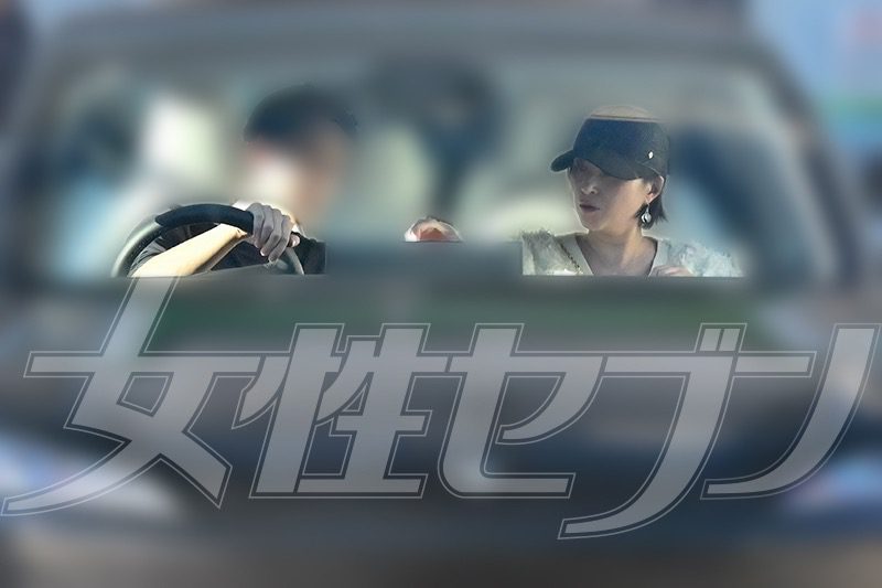 廣末涼子被發現未正確佩戴安全帶,其兒子駕駛的車輛亦未掛新手標誌(P牌)。