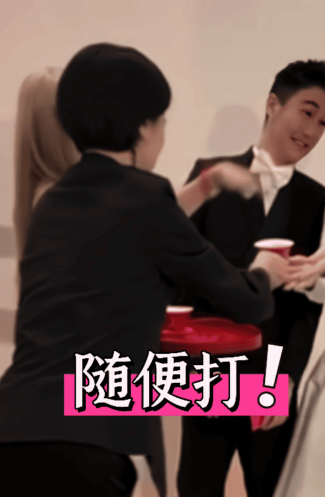 何超盈與何猷君姐弟感情非常好。