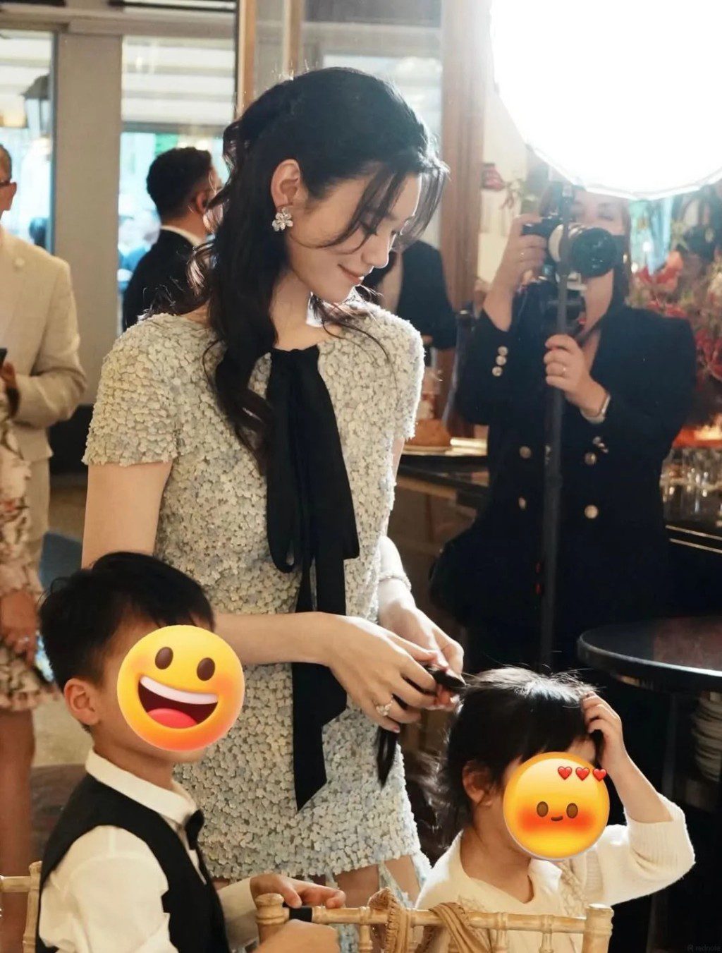 何猷君與奚夢瑤的子女成為婚禮上的花童。