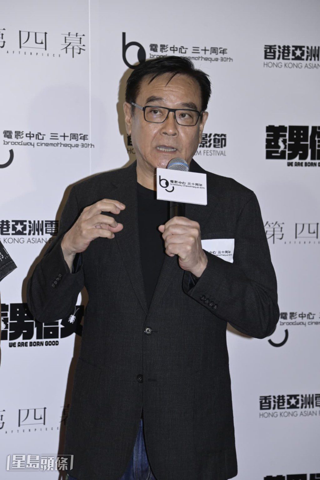 爾冬陞在訪問中表達對政府加大支持電影業界的期望。