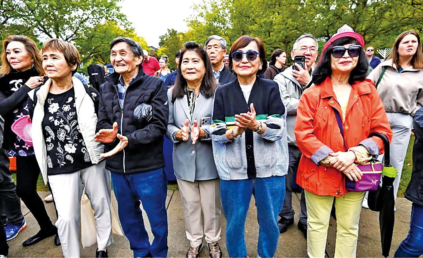 多位亞裔居民出席了布萊頓區市長見面會。
