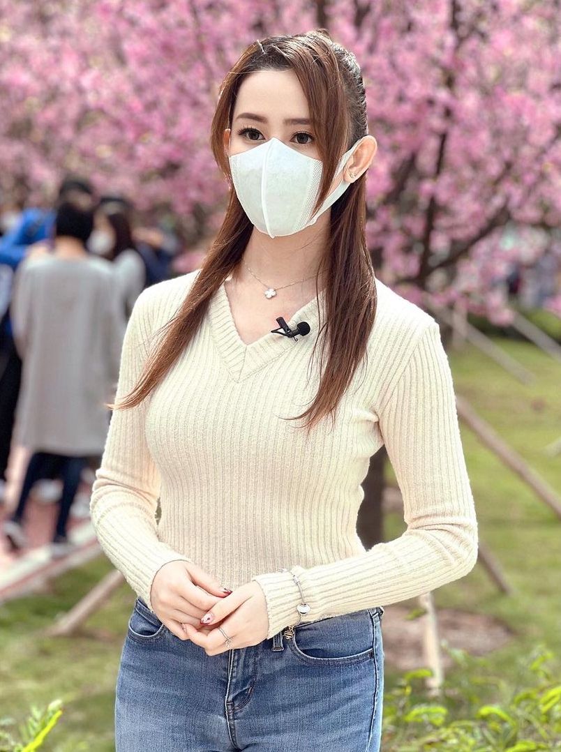 梁菁琳即使穿得密實，亦多以緊身衫示人。