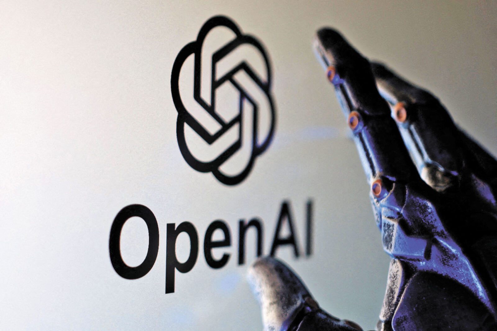 OpenAI截至9月底的年化營收接近500億美元，遠低於此前報道的約700億美元。路透社資料圖片