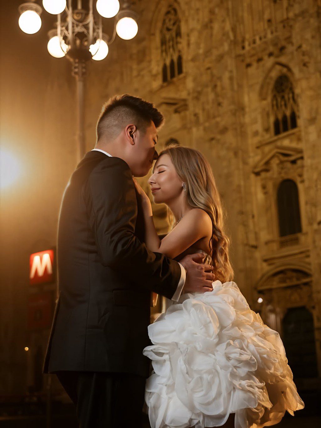 譚嘉儀對未婚夫保護周到，未曝光其正面容貌。