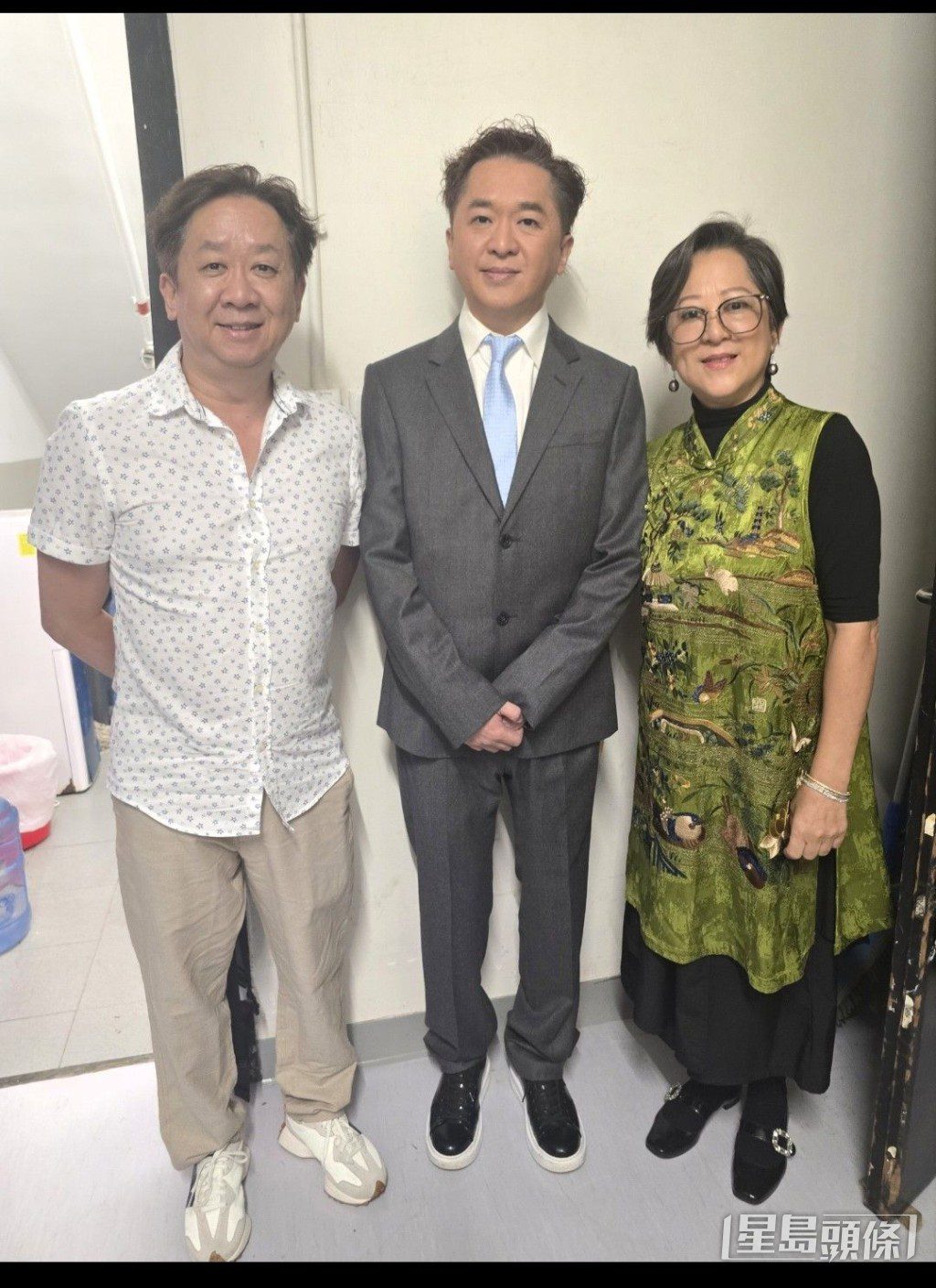 鄧兆榮、鄧兆尊和鄧翠玉均到場支持父親的紀念演唱會。