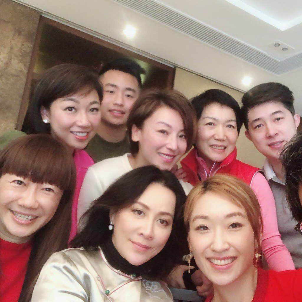 孫譽文認識不少娛樂圈中人。