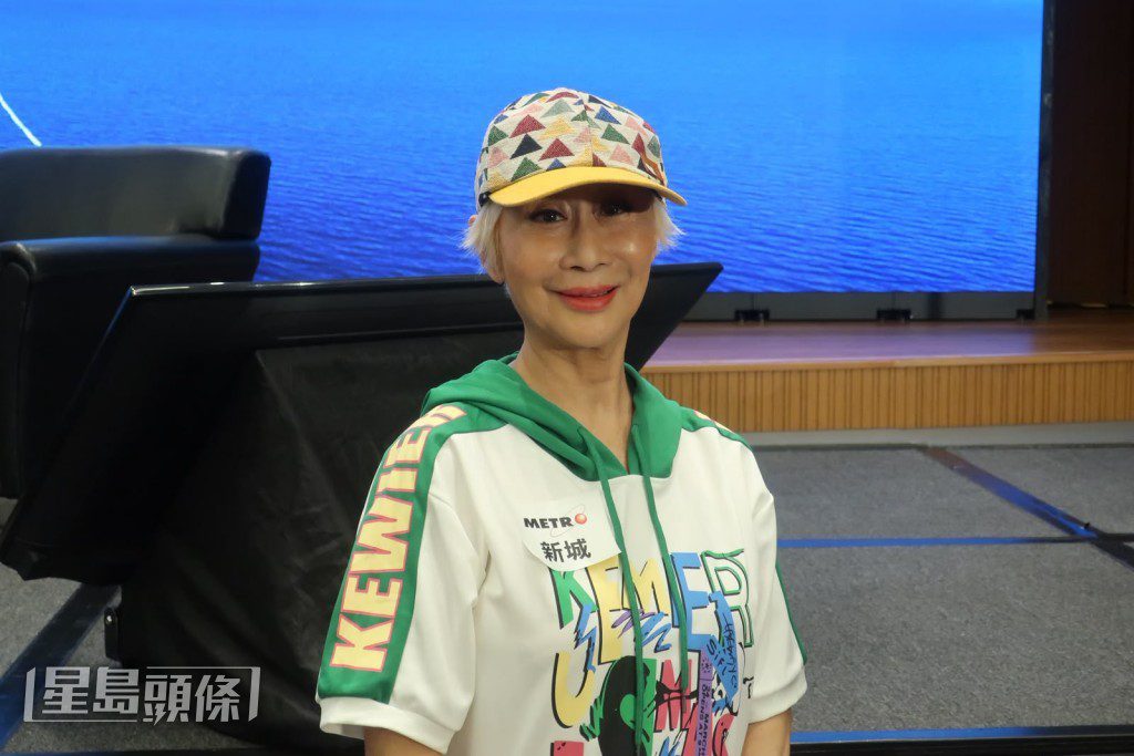 她笑言在內地及檳城登台時，發現粉絲因《十月初五的月光》重播而更熟悉「萬朱沙華」多於陳曼娜本人。