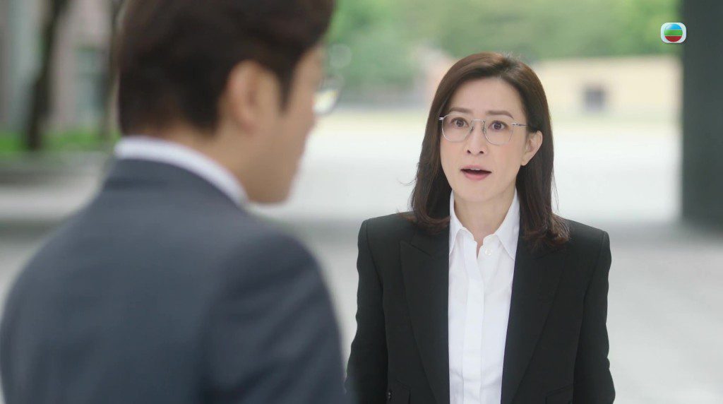 劇情講述佘詩曼飾演的言官，其繼女Tracy（樂珈嘉飾）捲入欺凌事件。