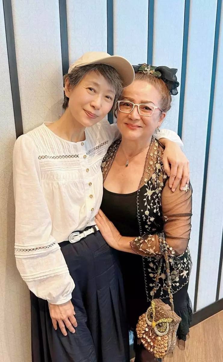 馮寶寶70歲仍保養得宜,狀態甚佳。