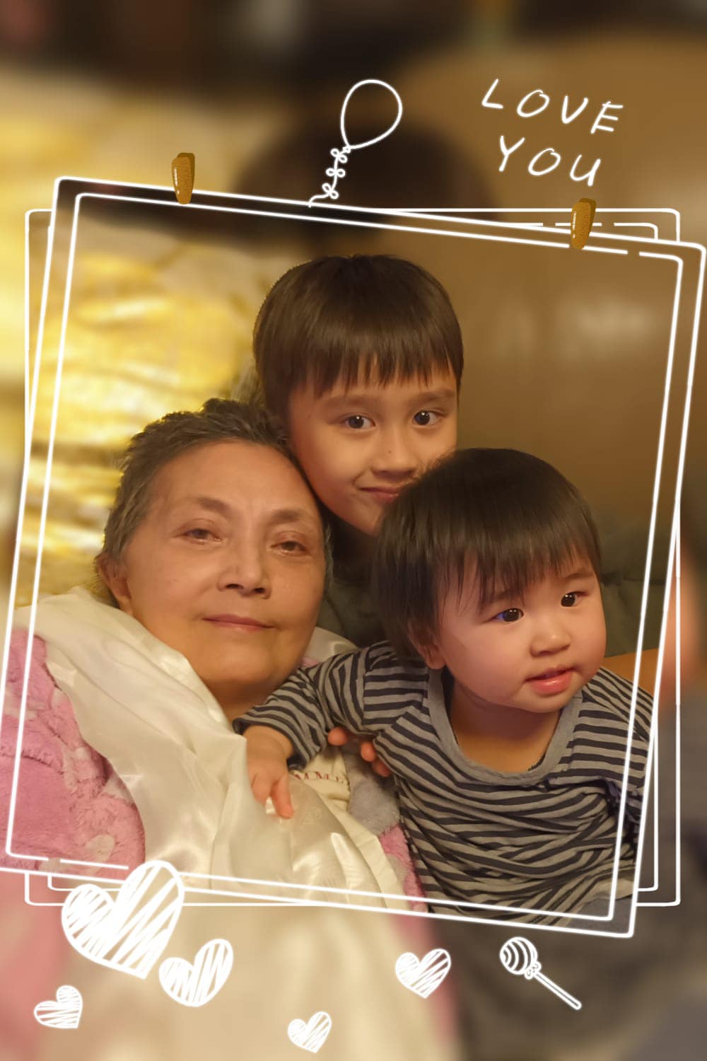 施明曾在facebook分享家庭照。