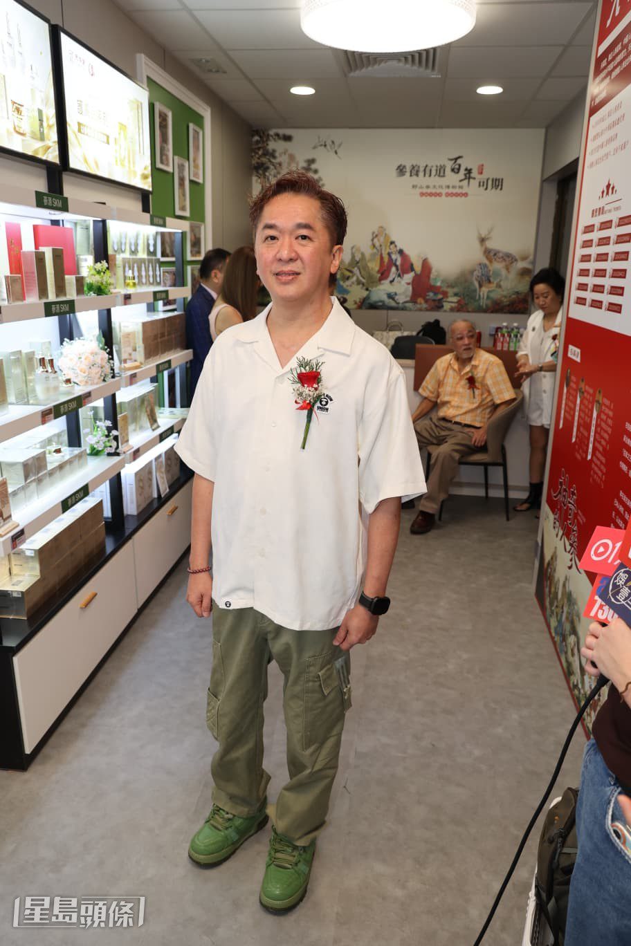 對於梅啟明願出資緝兇,鄧兆尊坦言相信尋回梅艷芳骨灰的機會不大。
