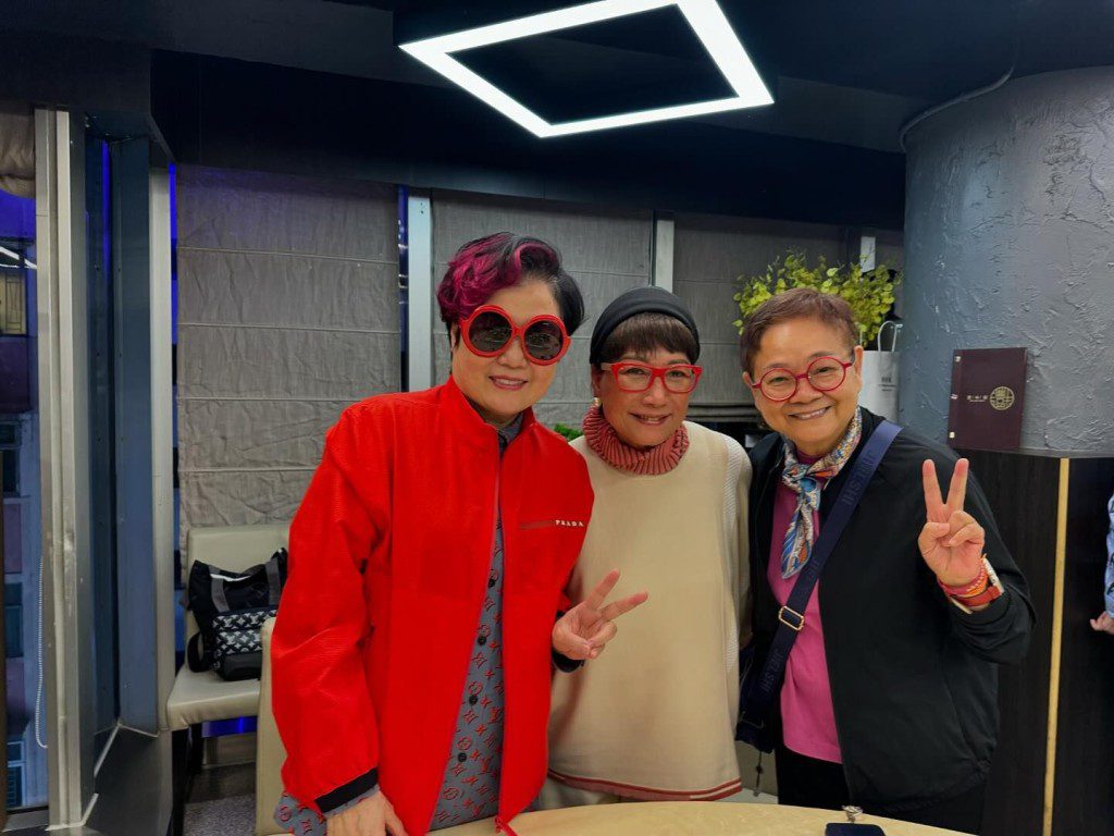 資深傳媒人汪曼玲2024年在IG分享嚴納珍生日會的照片。
