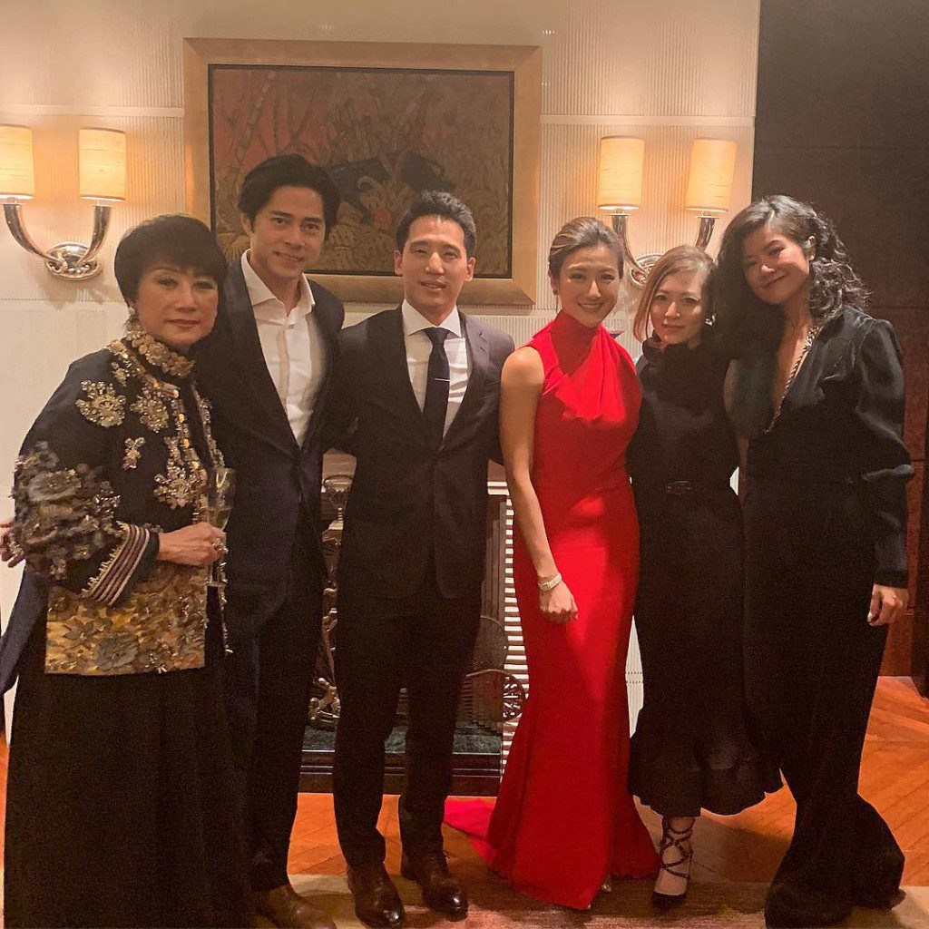 2018年,幼女鄧業煒與台灣男友Alex Liu結婚,不少圈中好友到賀。