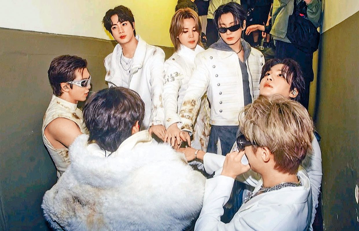 正在南美舉行世界巡演的BTS，卻不斷備受狂迷衝擊，難怪疲態畢露。