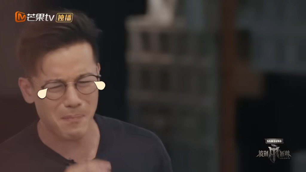 但他很快便流露出難受的表情。