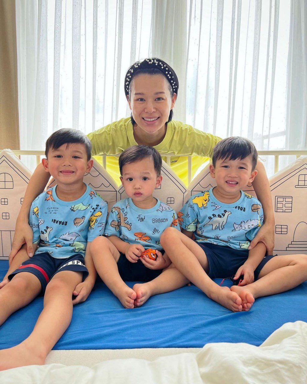 胡杏兒曾表示奶奶和丈夫喜歡女兒，但她年紀漸長，再追一個女兒要視乎情況。