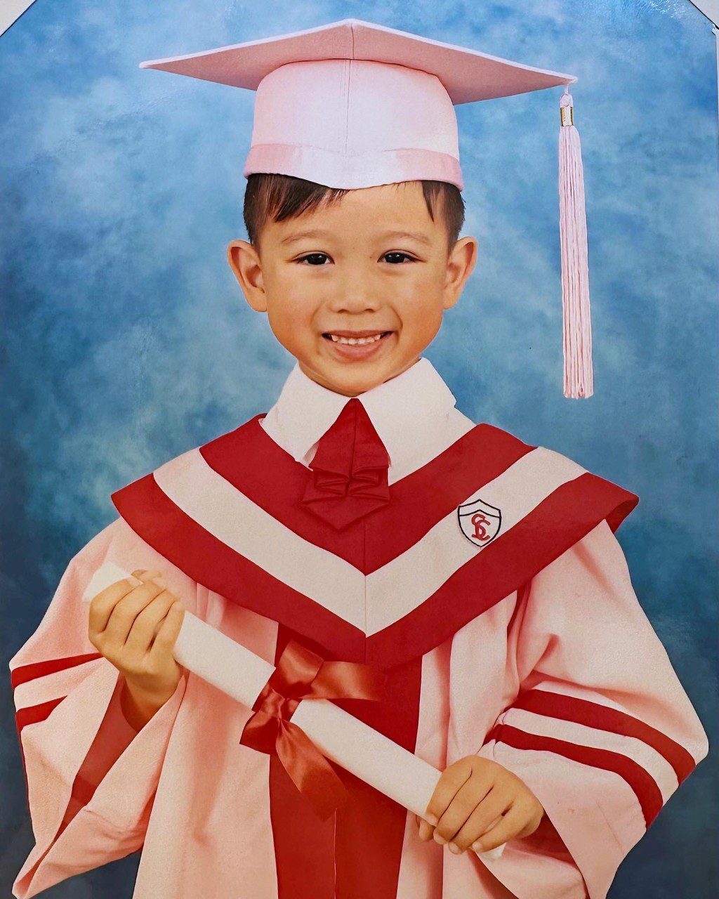 Brendan從小就長得非常俊俏。