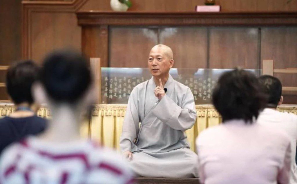 出家後的葉青霖(常霖法師)近年不時公開演講分享佛法。