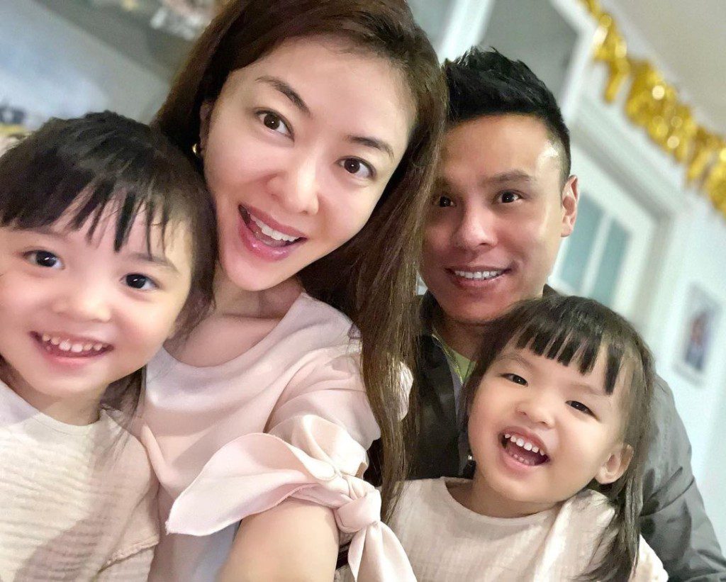 熊黛林的一對女兒，小時候的樣子比較像媽媽。