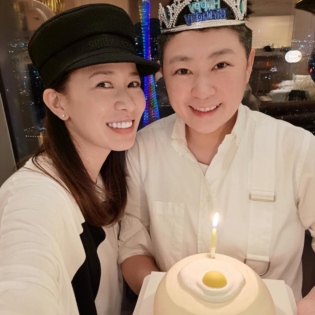 伴隨佘詩曼事業長紅，經常相伴左右的陳易遙曝光率也大增。
