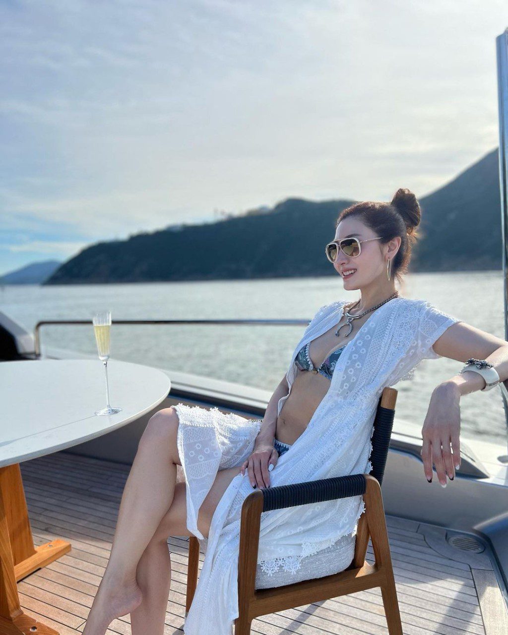 李嘉欣年過半百，依然保持美好身段。